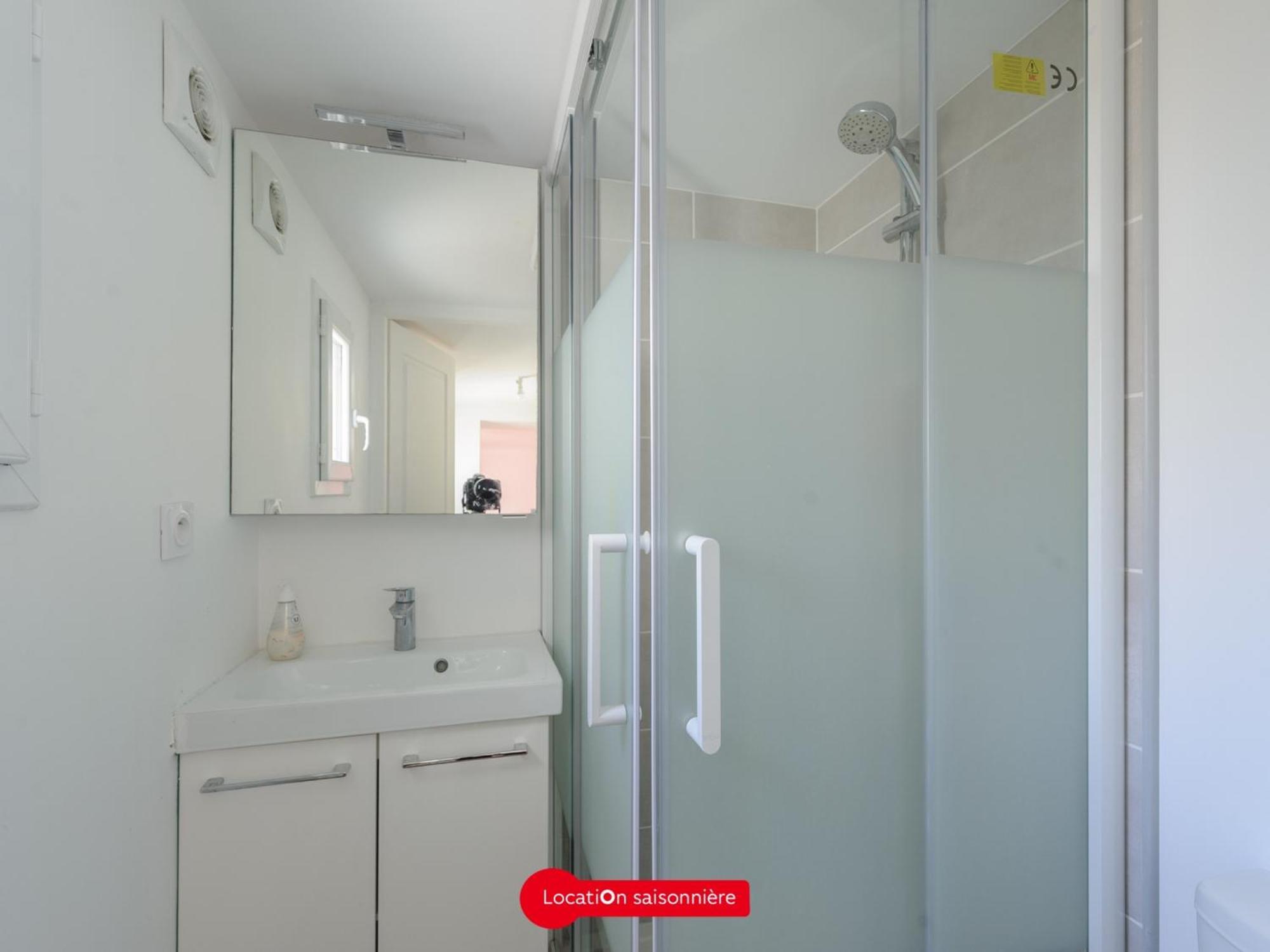 Appartement T2 A 50M De La Plage Avec Cour, Wifi Et Equipements Bebe - 4 Pers, Chatelaillon-Plage - Fr-1-535-17 Exteriör bild